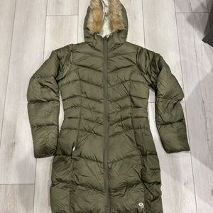 Mountain Hardware Long Down Puffer Coat Size XS